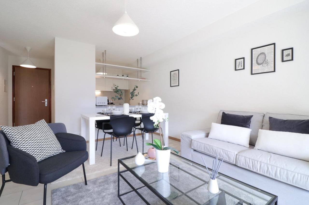 Modern Apartment Close To Martigny Train Station Eksteriør bilde