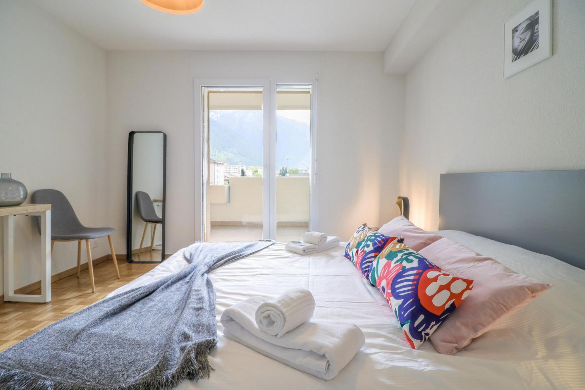 Modern Apartment Close To Martigny Train Station Eksteriør bilde