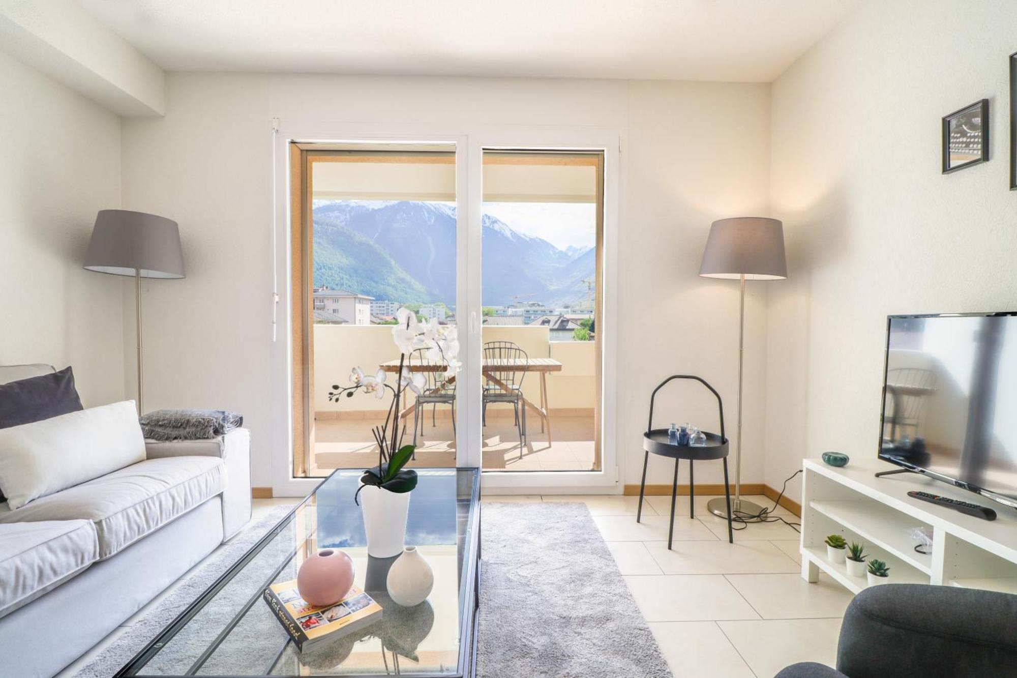 Modern Apartment Close To Martigny Train Station Eksteriør bilde